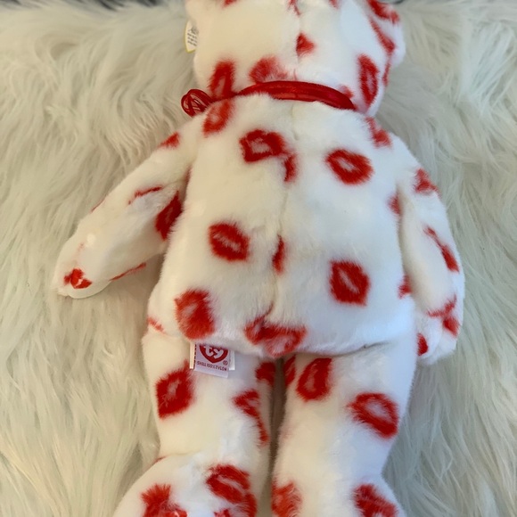 Ty (25) Beanie Buddy  White and Red Kiss Print “Smooch” - Picture 6 of 10